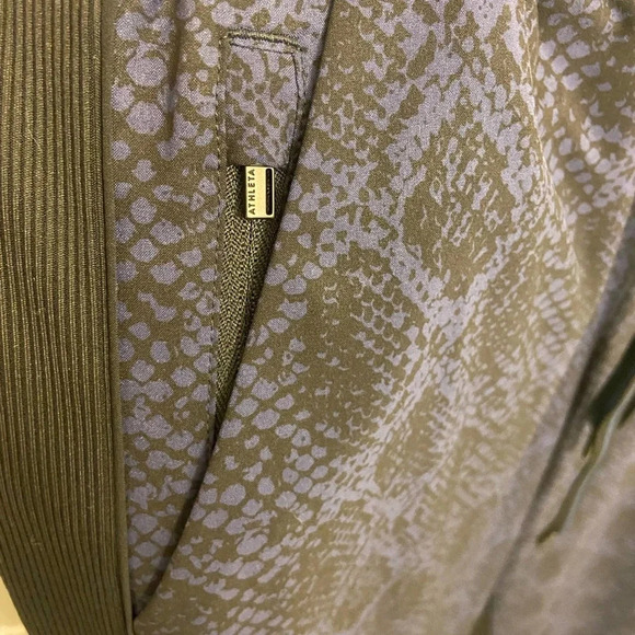 Athleta Brooklyn Jogger Black & Blue Size 4 - Picture 5 of 6